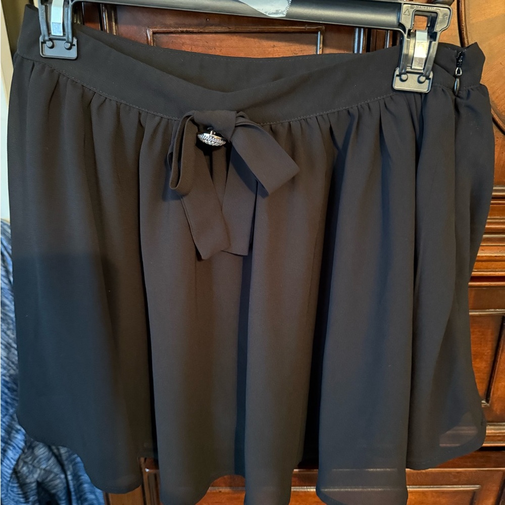 Elegant Black Chiffon Mini Skirt Size Medium